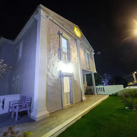 Bed and breakfast Ionic 2*