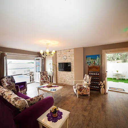 Ionic Alojamento de Acomodação e Pequeno-almoço Alacati