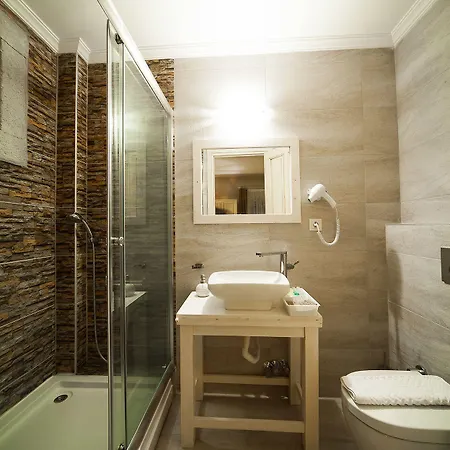 Ionic Alojamento de Acomodação e Pequeno-almoço 2*